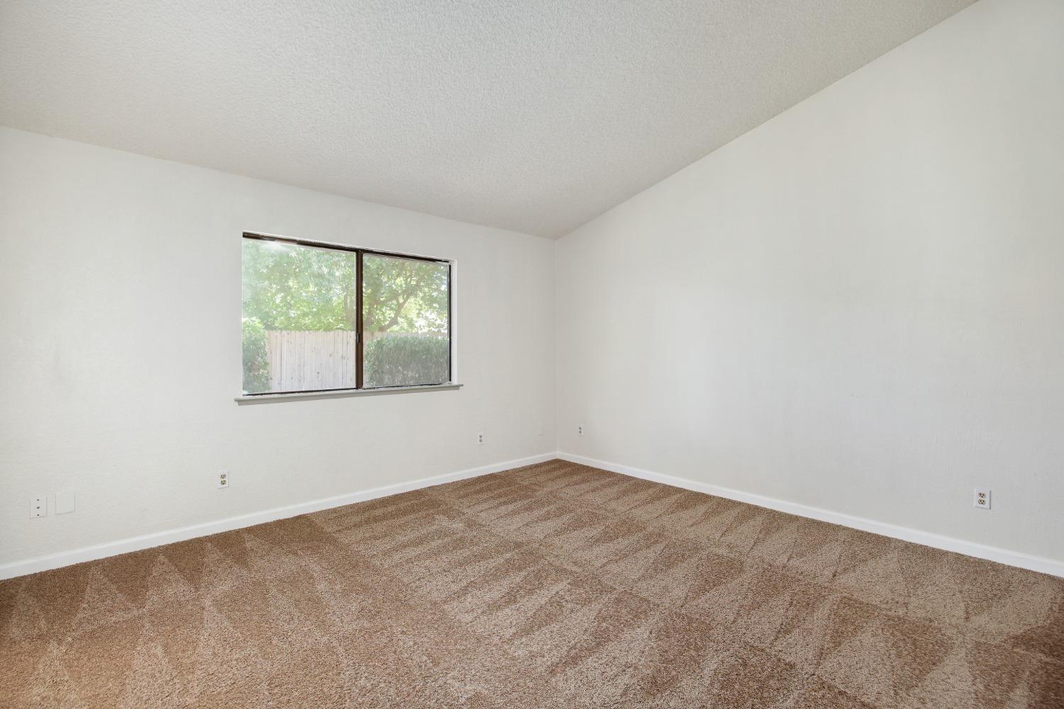 Detail Gallery Image 19 of 36 For 7044 Hollis Ct, Sacramento,  CA 95842 - 3 Beds | 2 Baths