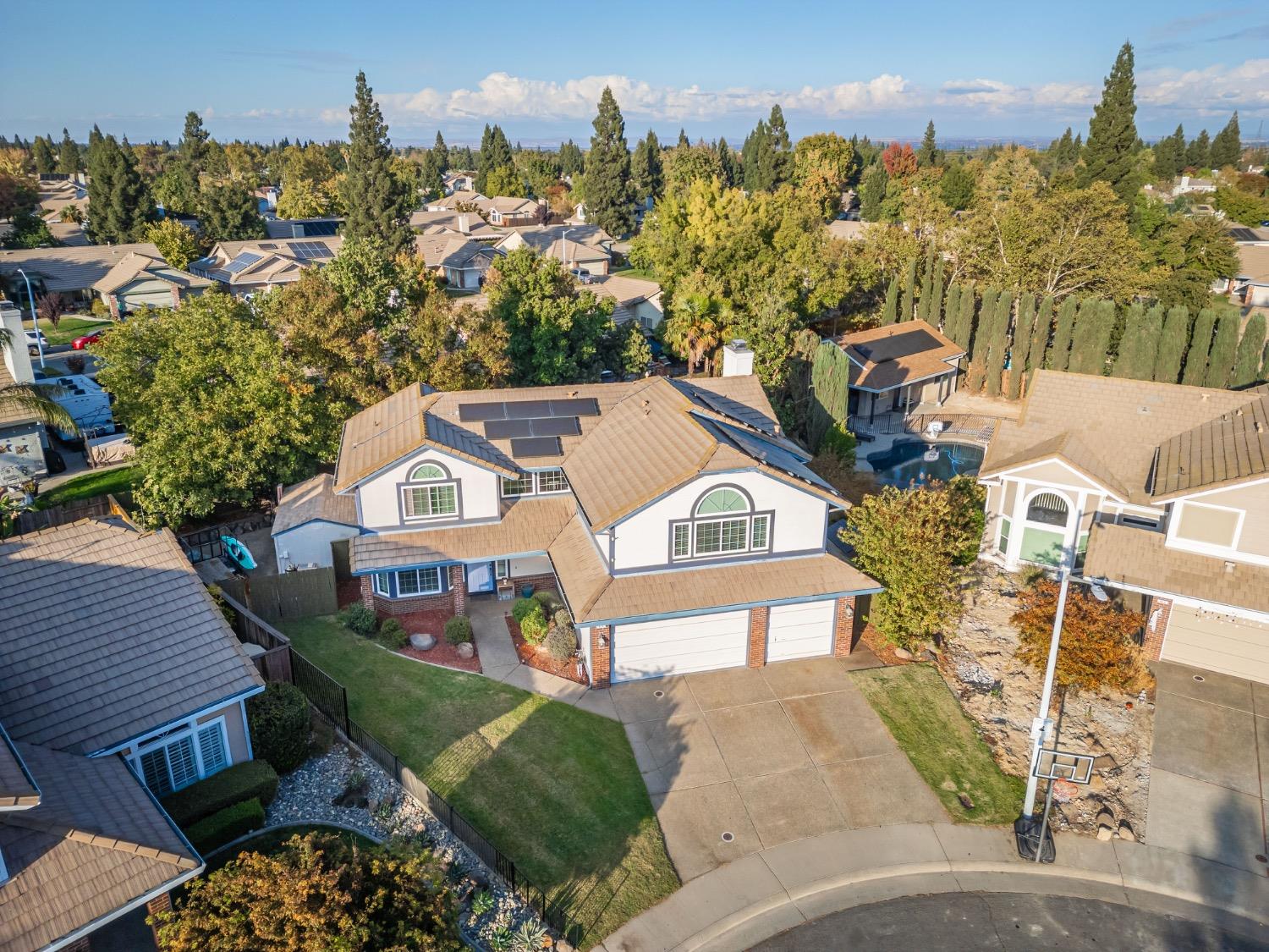 Detail Gallery Image 81 of 94 For 411 Shiveley Ct, Roseville,  CA 95747 - 6 Beds | 3 Baths