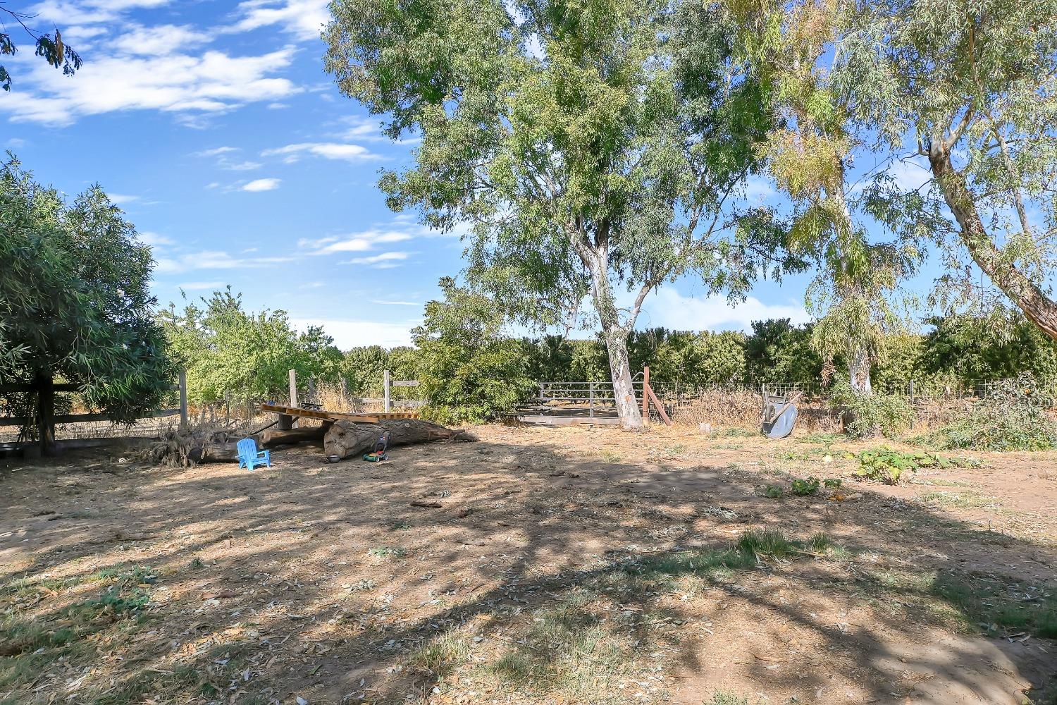 Detail Gallery Image 8 of 41 For 3141 S Walton Ave, Yuba City,  CA 95993 - 3 Beds | 2 Baths