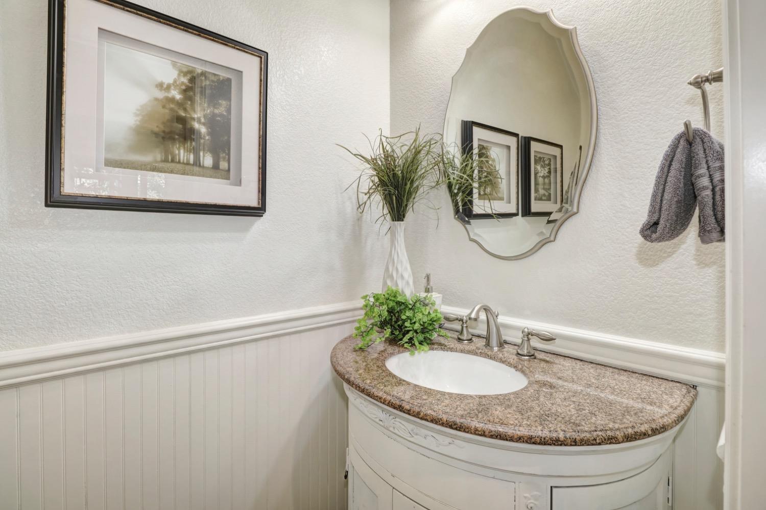 Detail Gallery Image 45 of 76 For 9474 Swan Lake Dr, Granite Bay,  CA 95746 - 5 Beds | 2/1 Baths