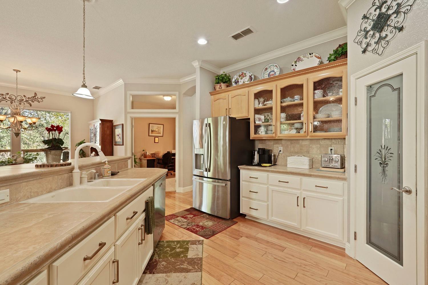 Detail Gallery Image 19 of 79 For 7313 Bermuda Ct, Rancho Murieta,  CA 95683 - 4 Beds | 2 Baths