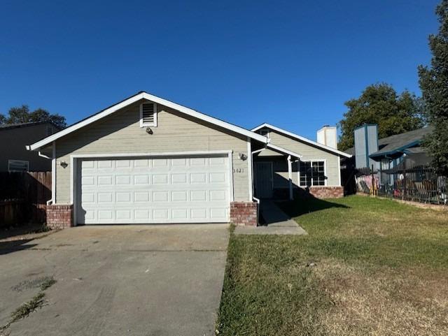 Detail Gallery Image 2 of 11 For 3821 Presidio St, Sacramento,  CA 95838 - 3 Beds | 2 Baths