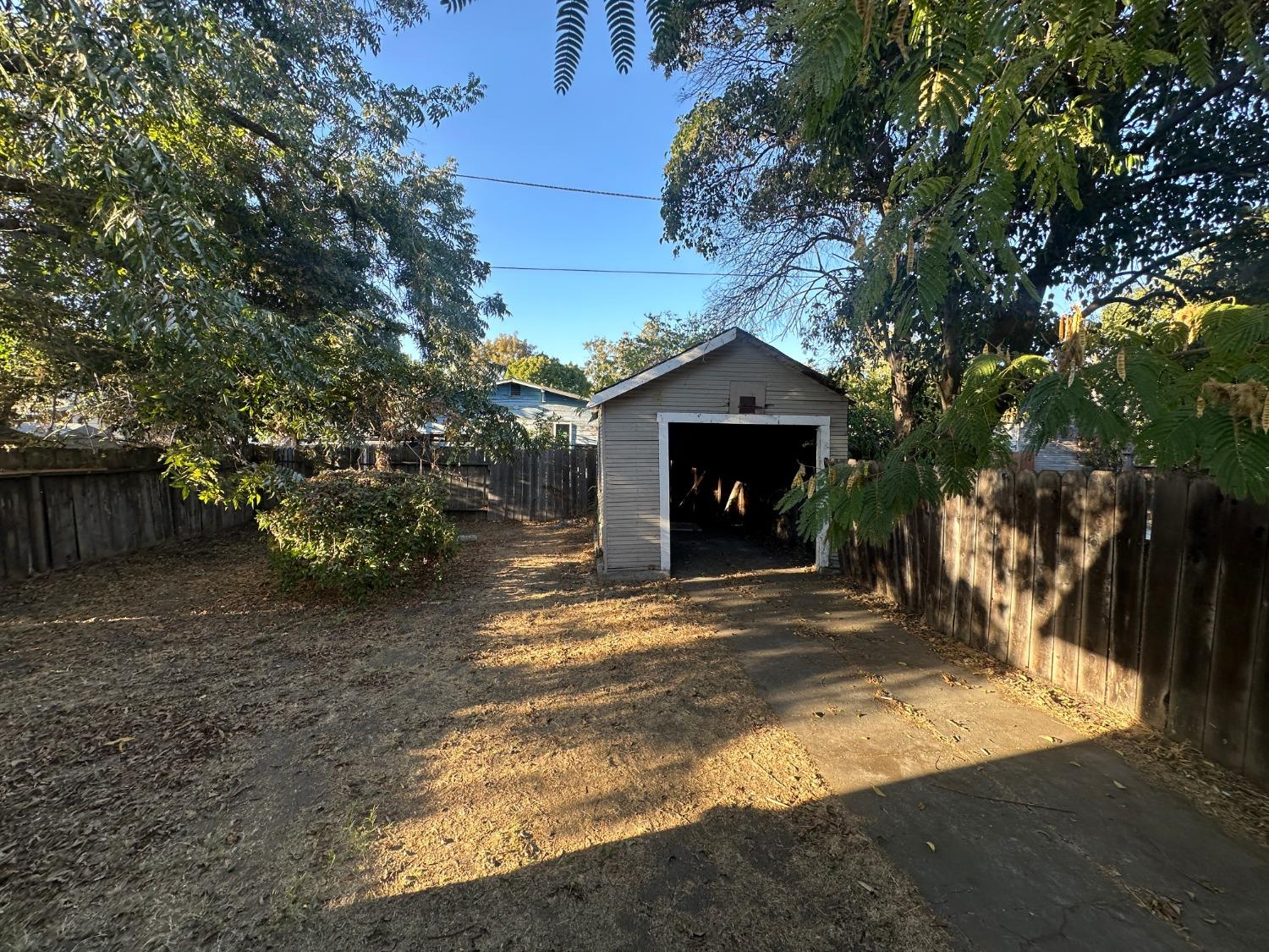 Detail Gallery Image 21 of 36 For 423 E Mendocino Ave, Stockton,  CA 95204 - 3 Beds | 1 Baths