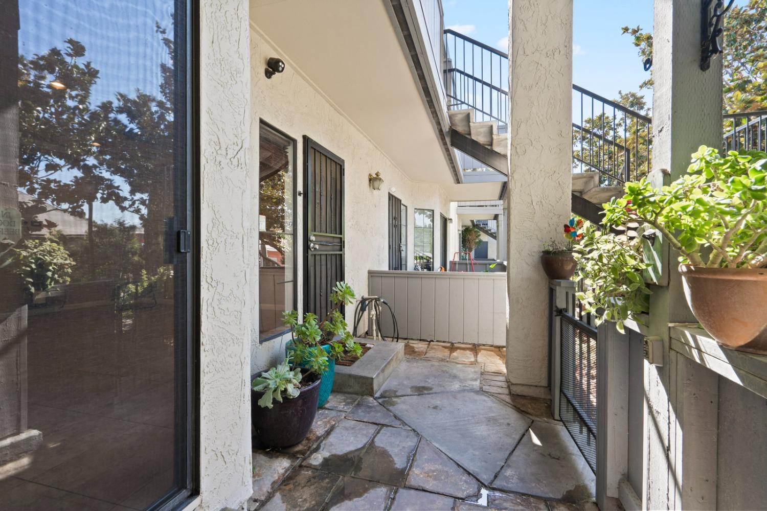 Detail Gallery Image 16 of 20 For 39 Kenbrook Cir, San Jose,  CA 95111 - 2 Beds | 1 Baths