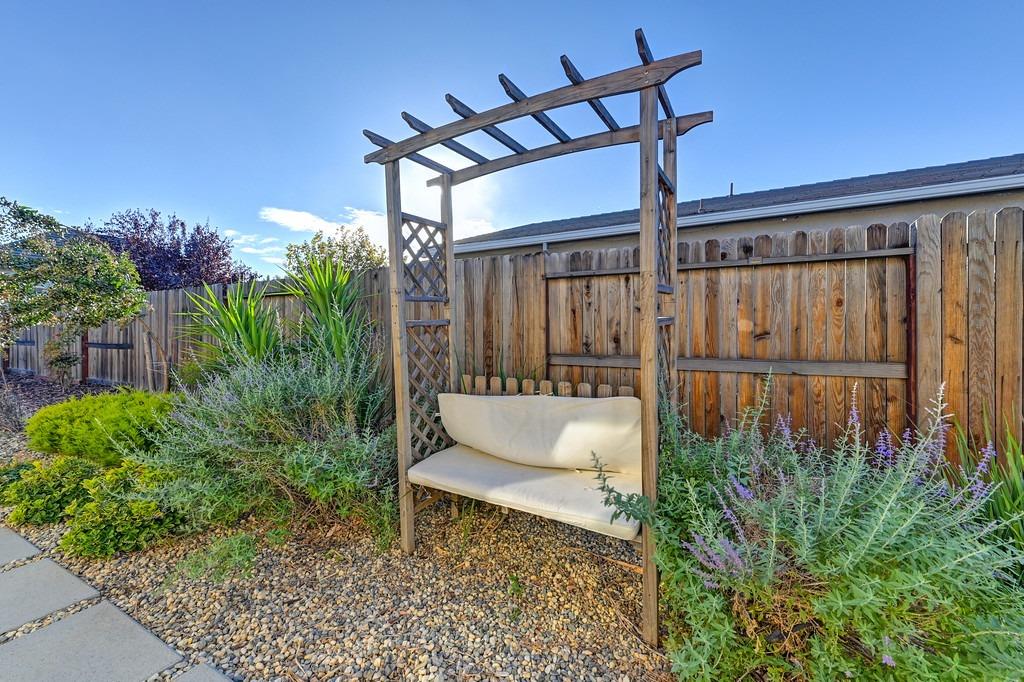 Detail Gallery Image 32 of 37 For 1314 Heartland Dr, Plumas Lake,  CA 95961 - 3 Beds | 2 Baths