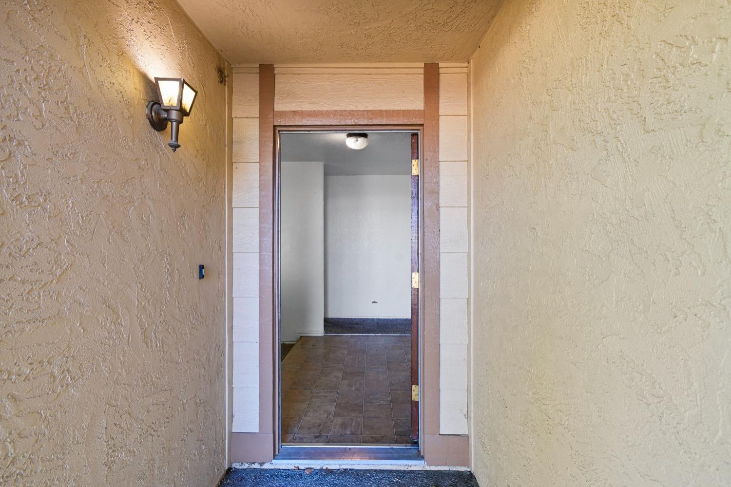 Detail Gallery Image 5 of 46 For 544 Morgan St, Manteca,  CA 95336 - 3 Beds | 2 Baths