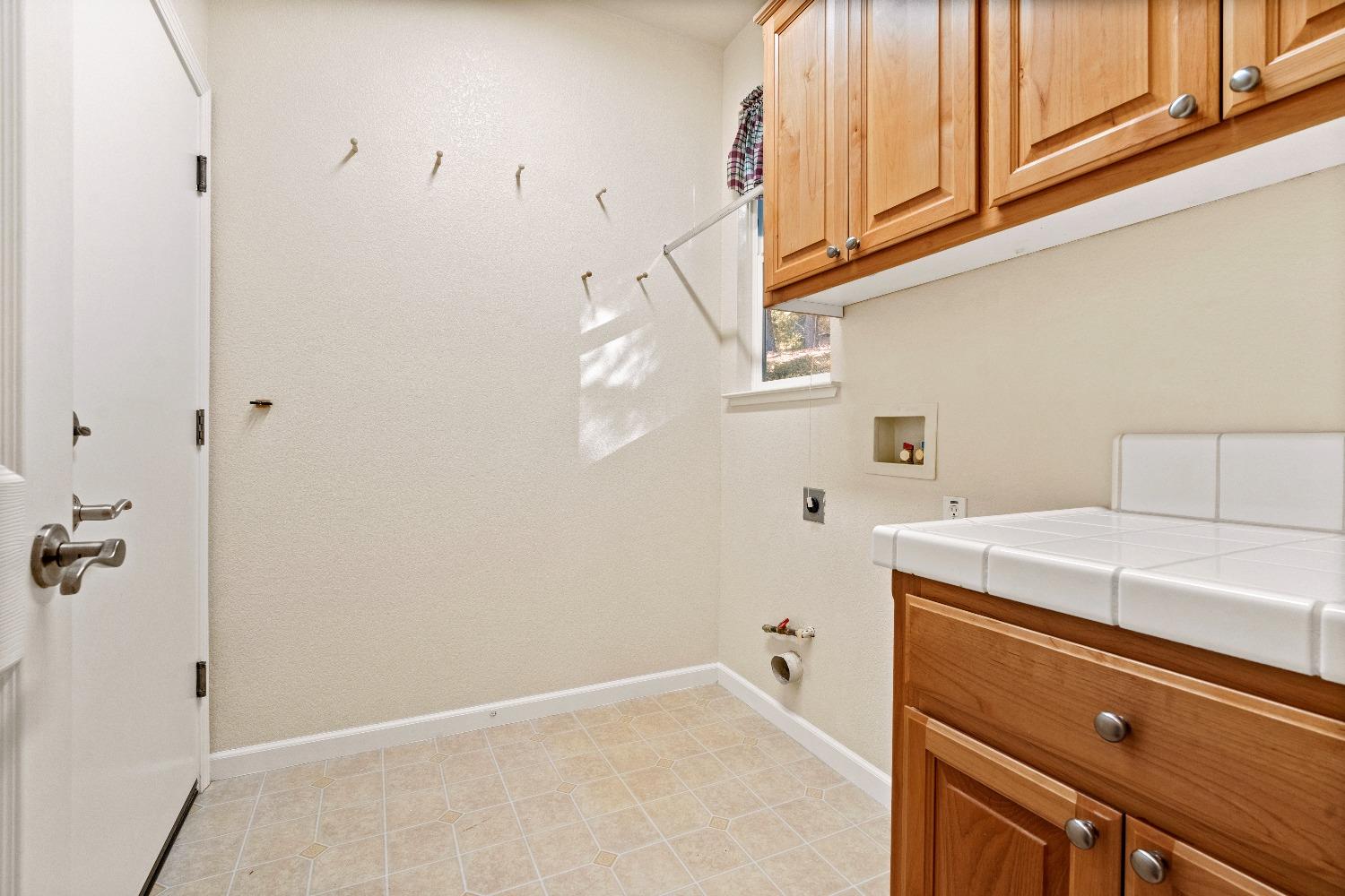 Detail Gallery Image 23 of 36 For 636 Eskaton Cir, Grass Valley,  CA 95945 - 2 Beds | 2 Baths