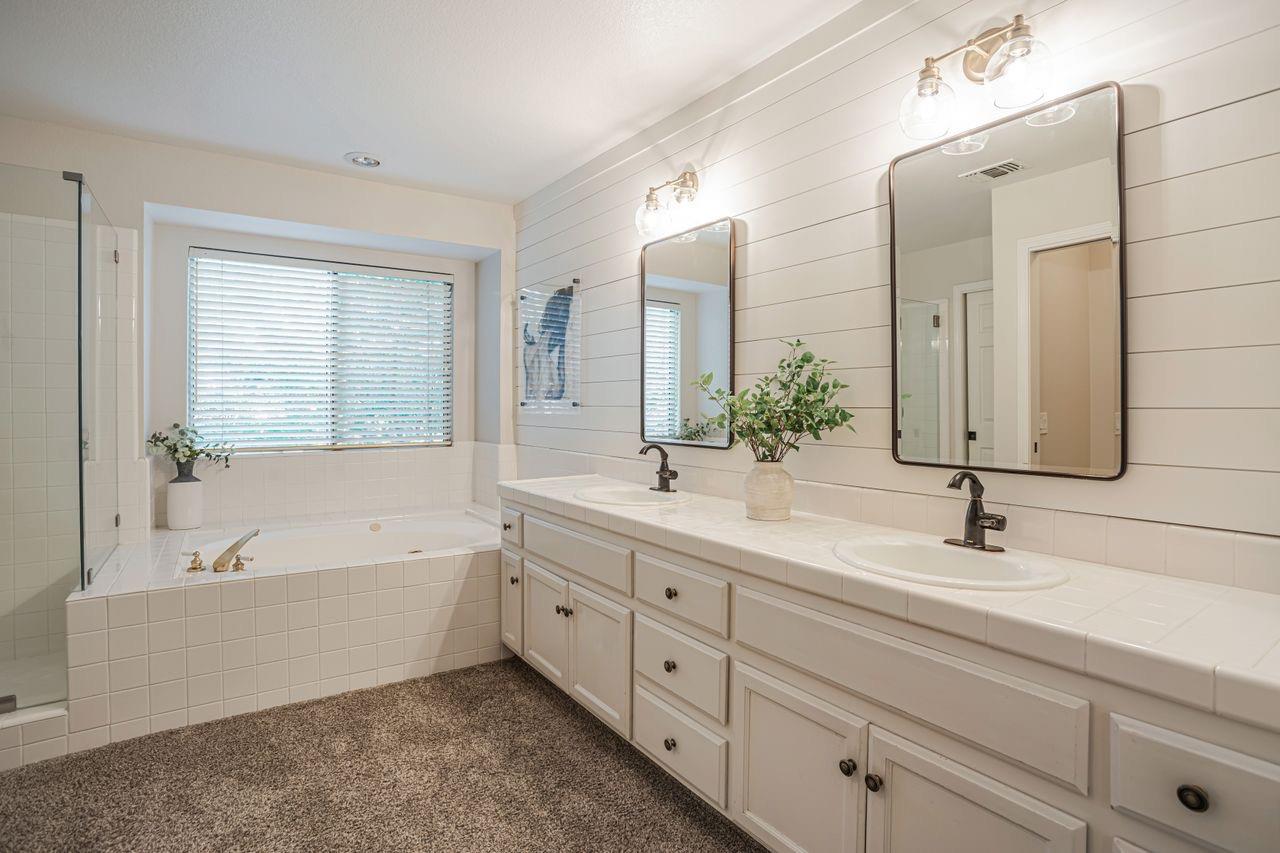 Detail Gallery Image 28 of 59 For 9466 San Paulo Cir, Elk Grove,  CA 95624 - 4 Beds | 2/1 Baths