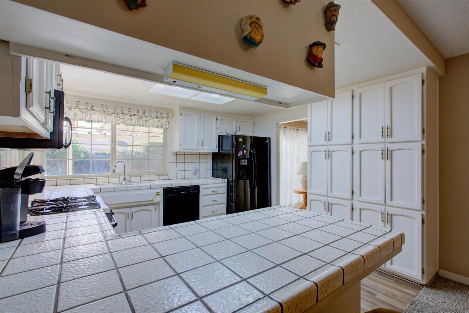 Detail Gallery Image 7 of 56 For 96 W Donna Dr, Merced,  CA 95348 - 3 Beds | 2 Baths