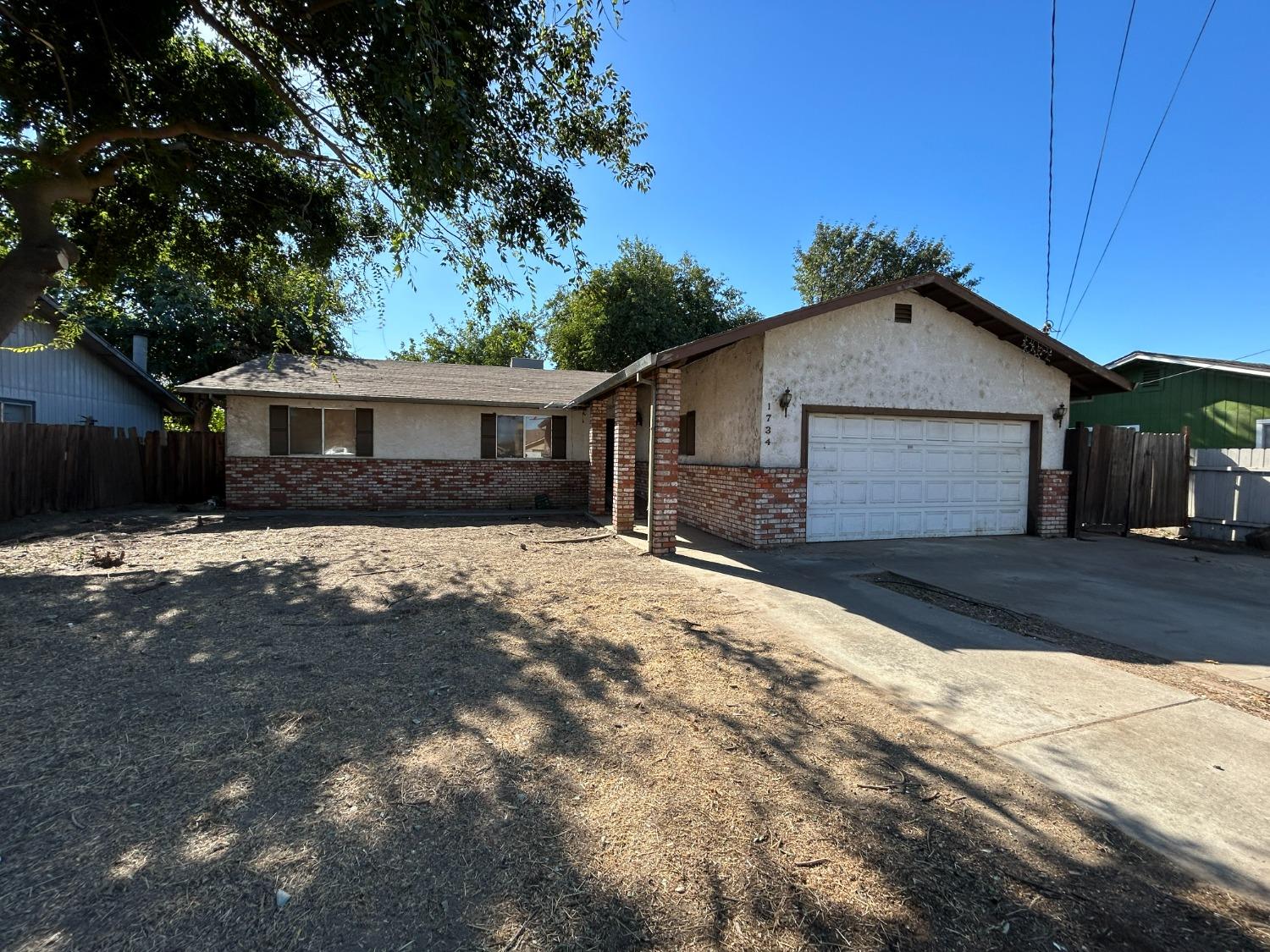 Detail Gallery Image 1 of 14 For 1734 Rouse Ave, Modesto,  CA 95351 - 3 Beds | 2 Baths