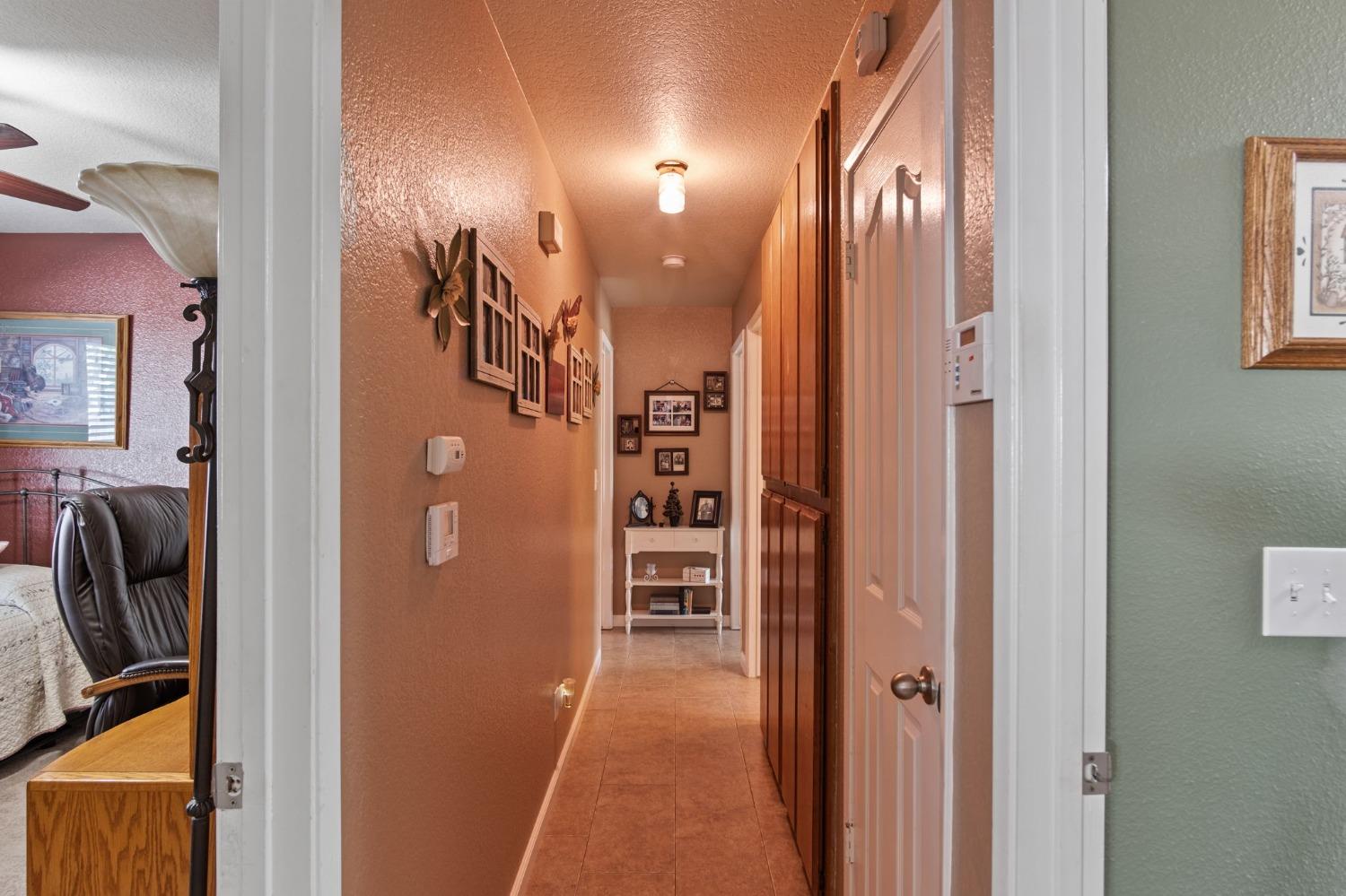 Detail Gallery Image 14 of 29 For 1314 Del Vista Ave, Modesto,  CA 95350 - 3 Beds | 2 Baths