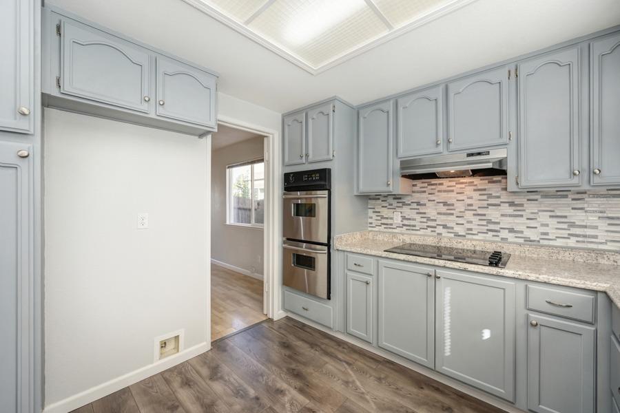 Detail Gallery Image 34 of 68 For 7403 Windbridge Dr, Sacramento,  CA 95831 - 4 Beds | 2/1 Baths