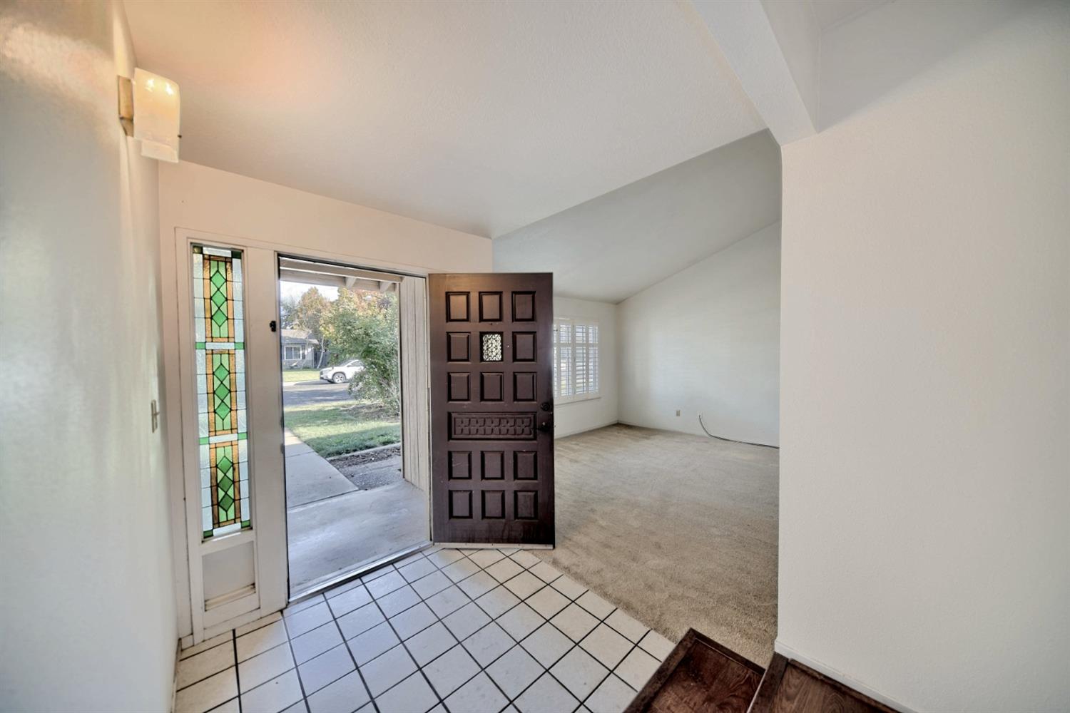 Detail Gallery Image 5 of 98 For 7211 Trousdale Pl, Stockton,  CA 95207 - 4 Beds | 2 Baths