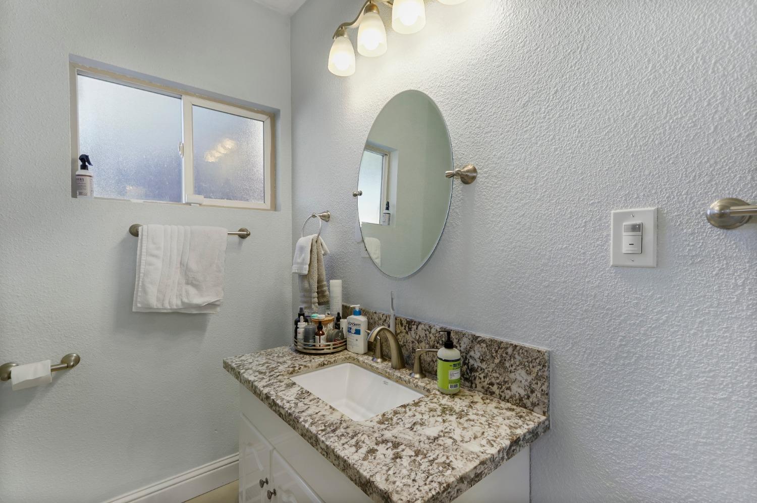 Detail Gallery Image 23 of 46 For 3311 Santa Cruz Way, Sacramento,  CA 95817 - 2 Beds | 1 Baths