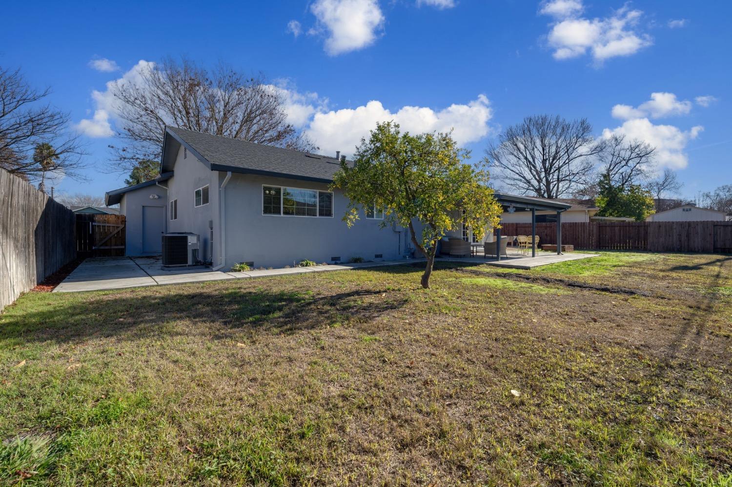 Detail Gallery Image 30 of 33 For 7366 22nd St, Sacramento,  CA 95822 - 3 Beds | 2 Baths