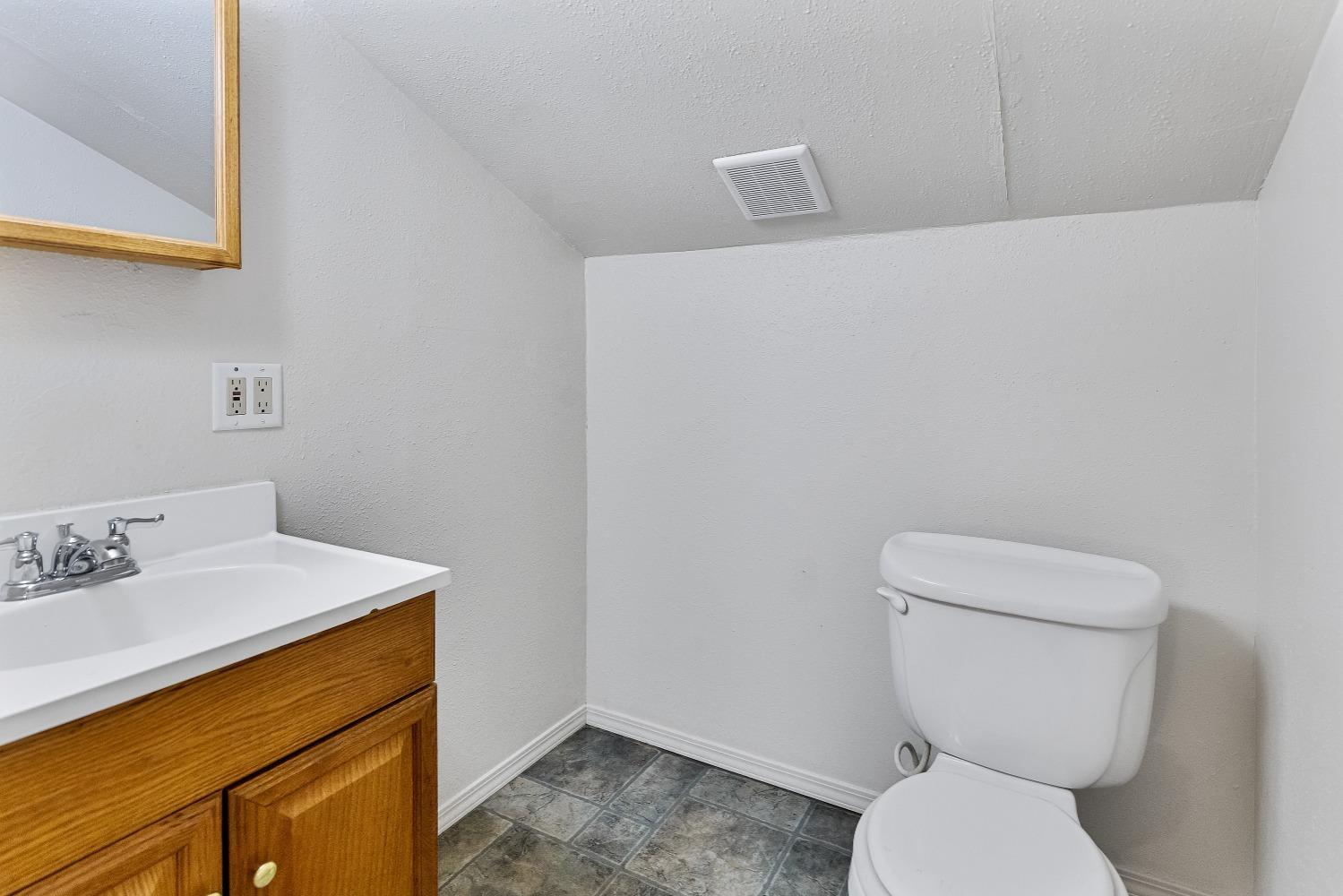 Detail Gallery Image 35 of 42 For 633 Lexington Ave, Stockton,  CA 95204 - 3 Beds | 1/1 Baths