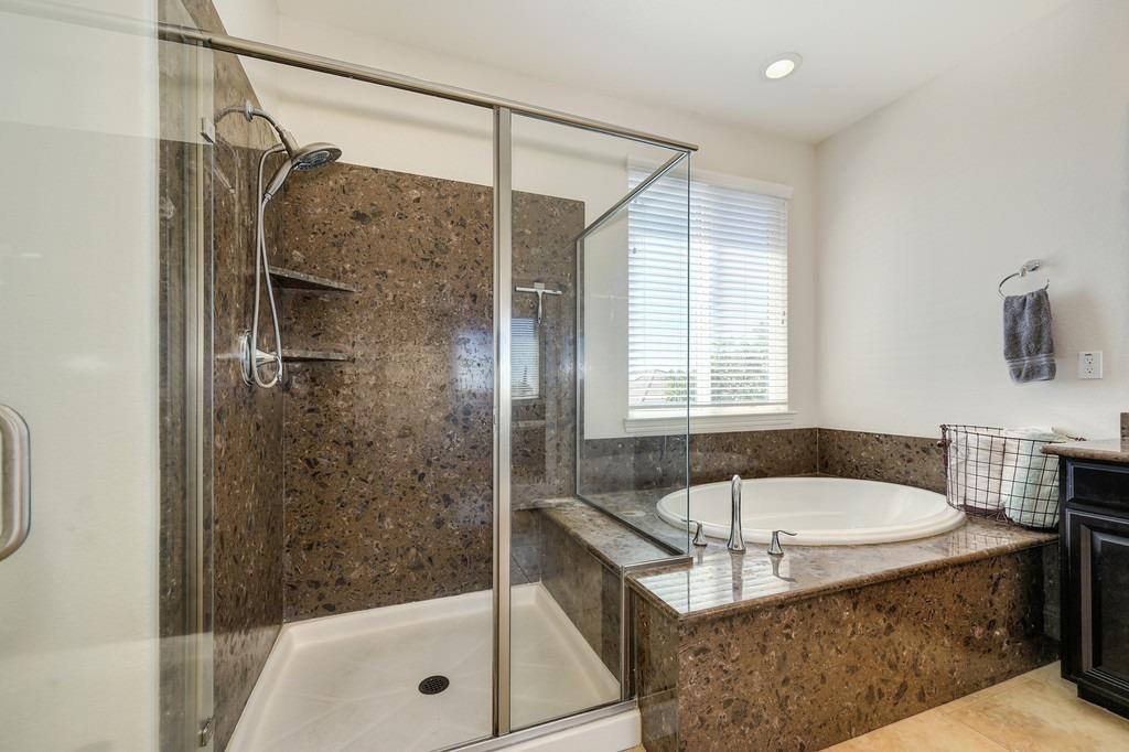 Detail Gallery Image 13 of 33 For 3126 Aldridge Way, El Dorado Hills,  CA 95762 - 4 Beds | 2/1 Baths