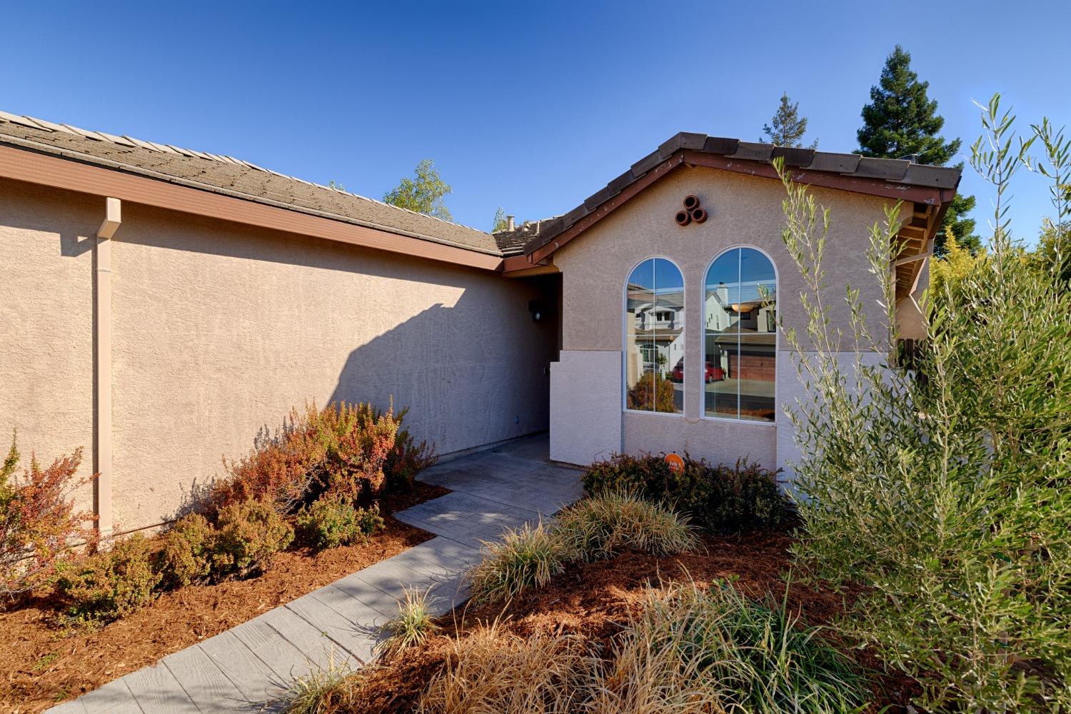 Detail Gallery Image 3 of 32 For 2202 Ranch House Ct, Auburn,  CA 95603 - 3 Beds | 2 Baths