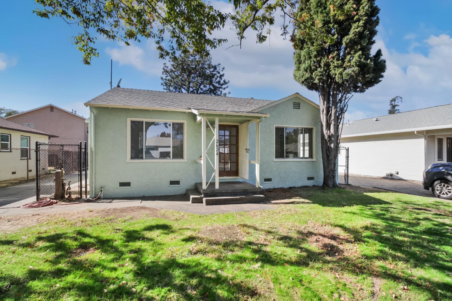 Detail Gallery Image 41 of 46 For 2624 52nd St, Sacramento,  CA 95817 - 3 Beds | 2 Baths