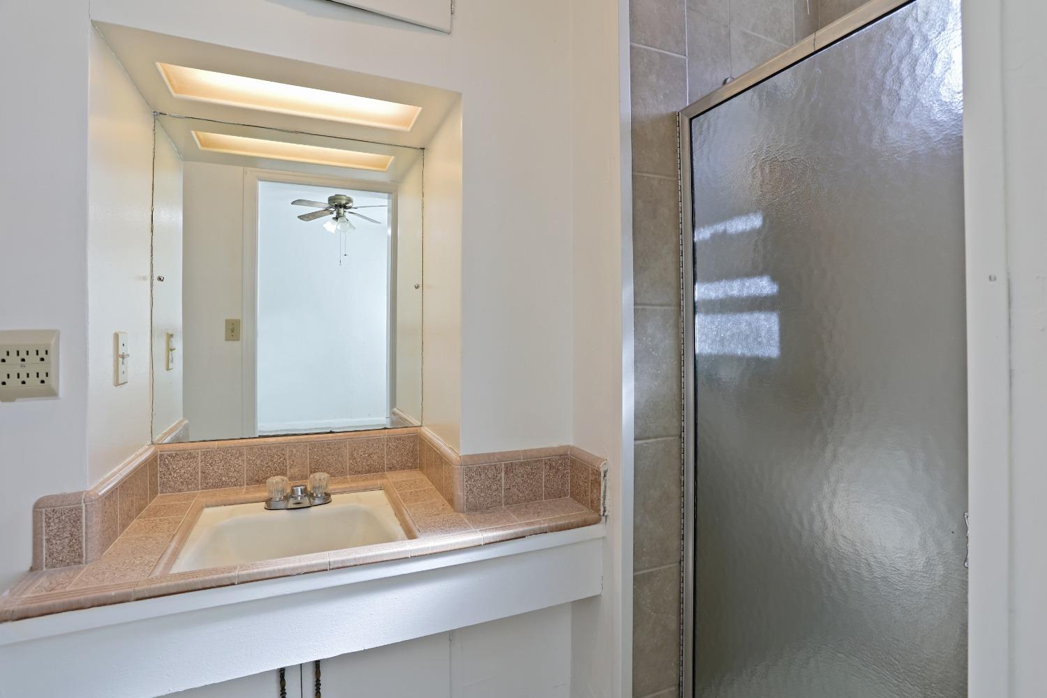 Detail Gallery Image 18 of 25 For 1802 W Harding Way, Stockton,  CA 95203 - 3 Beds | 2 Baths