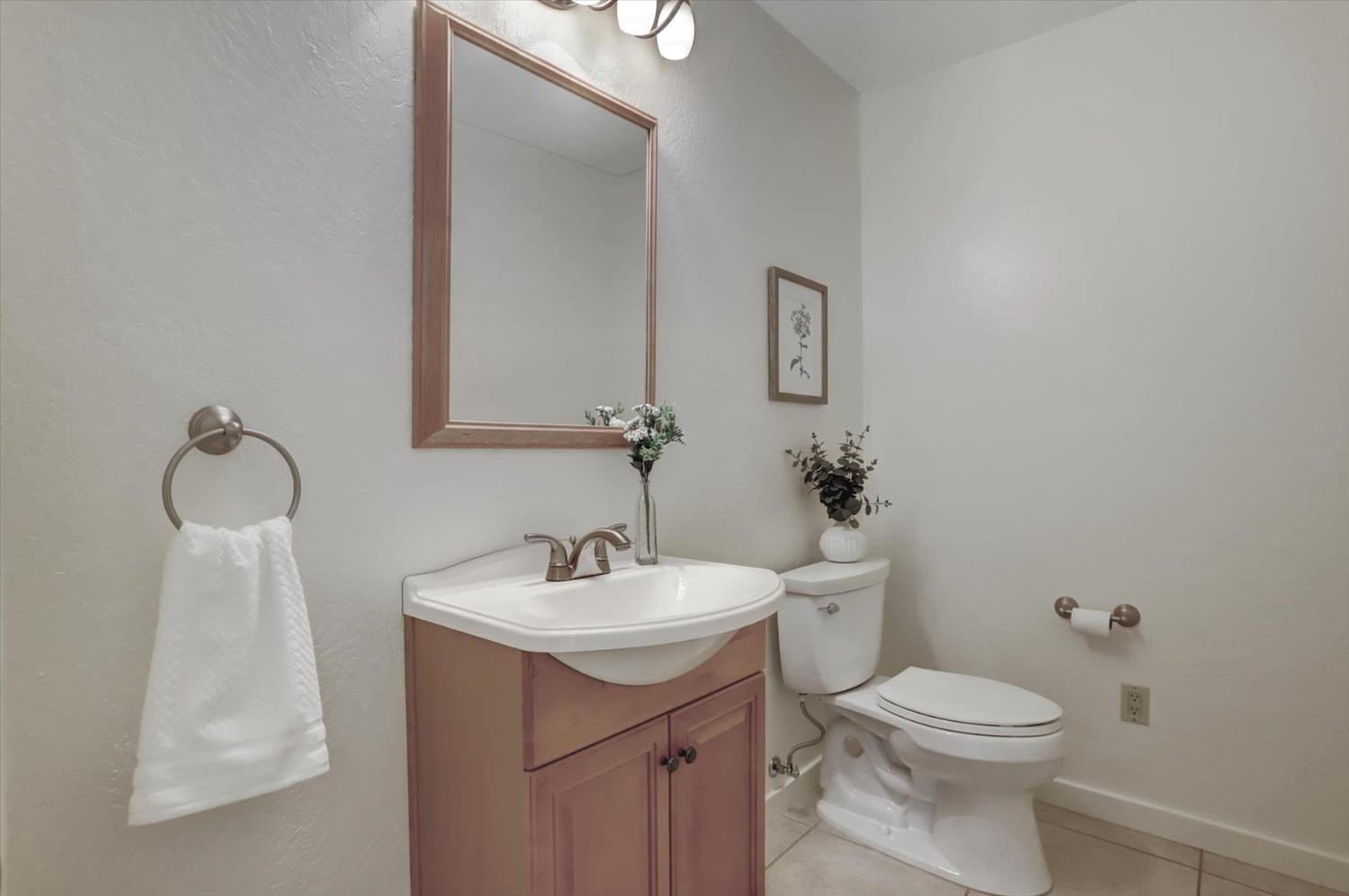 Detail Gallery Image 33 of 51 For 12486 Lake Wildwood Dr, Penn Valley,  CA 95946 - 3 Beds | 2/1 Baths