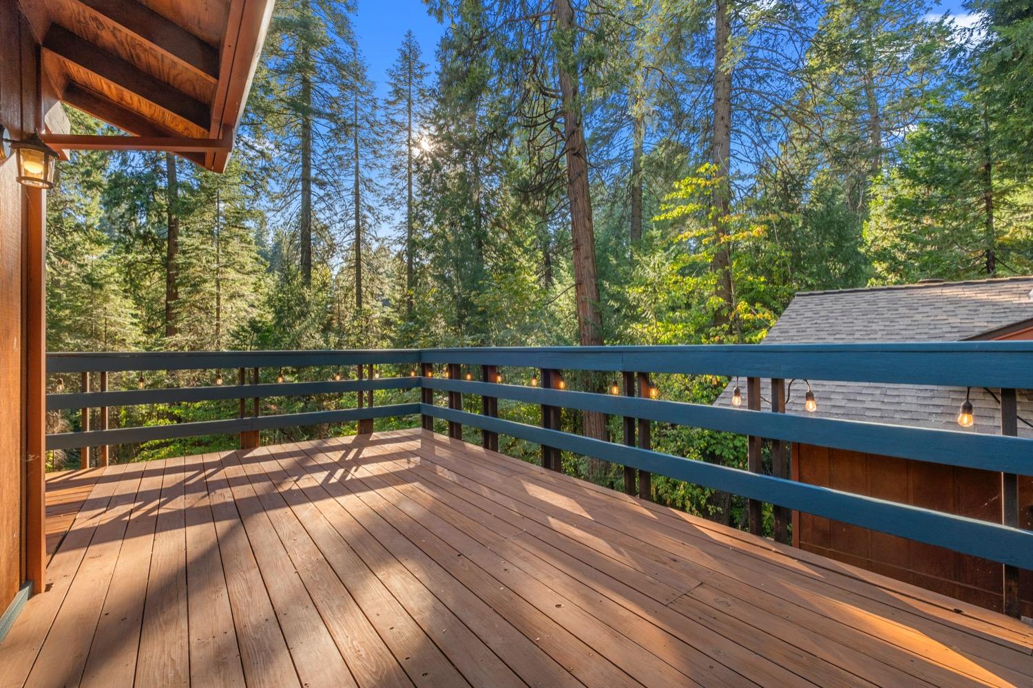 Detail Gallery Image 22 of 56 For 5540 Shadow Ct., Pollock Pines,  CA 95726 - 3 Beds | 3 Baths