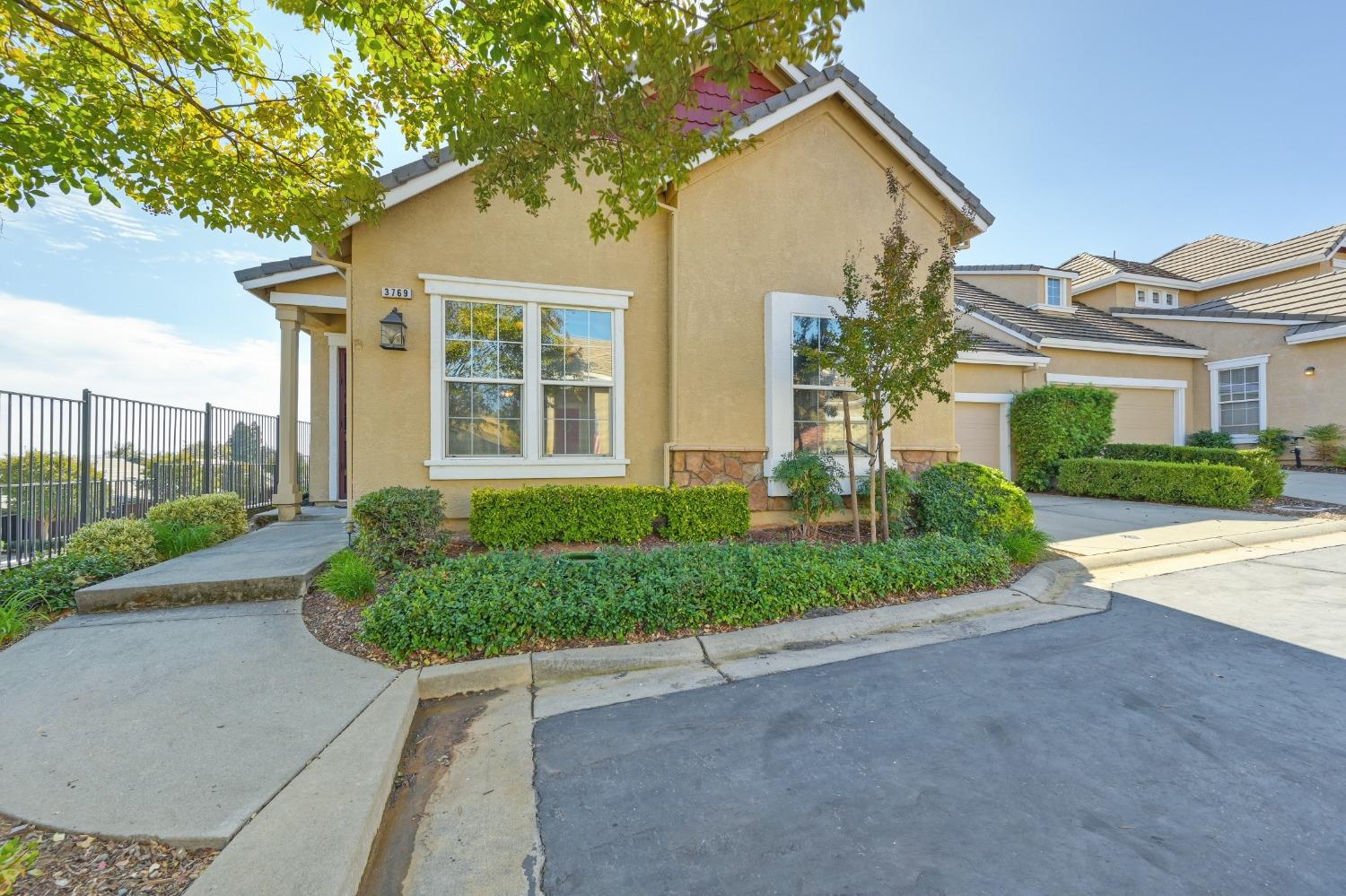 Detail Gallery Image 1 of 59 For 3769 Park Dr, El Dorado Hills,  CA 95762 - 2 Beds | 2 Baths