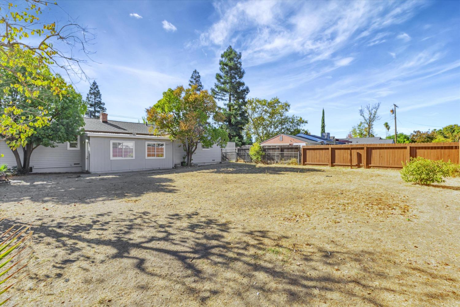 Detail Gallery Image 30 of 33 For 3633 Whitney Ave, Sacramento,  CA 95821 - 3 Beds | 2 Baths