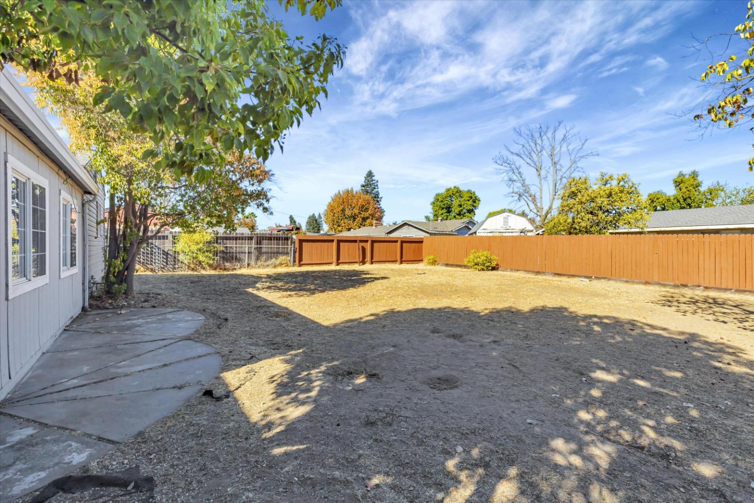 Detail Gallery Image 28 of 33 For 3633 Whitney Ave, Sacramento,  CA 95821 - 3 Beds | 2 Baths