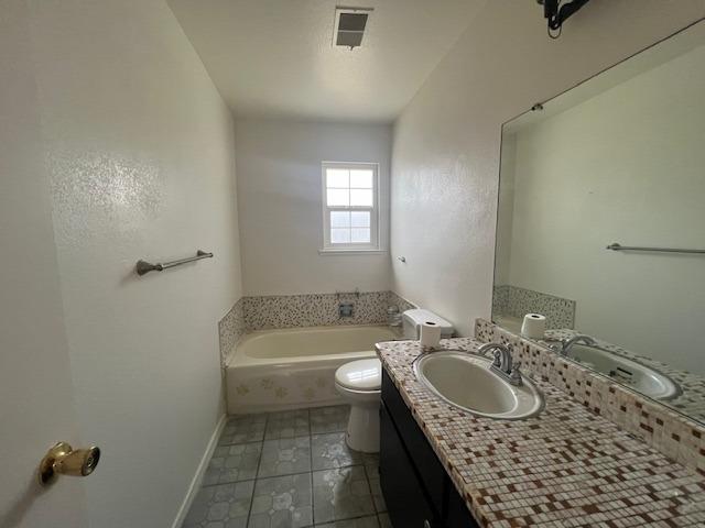 Detail Gallery Image 7 of 17 For 1511 W 10th St, Merced,  CA 95341 - 4 Beds | 2 Baths