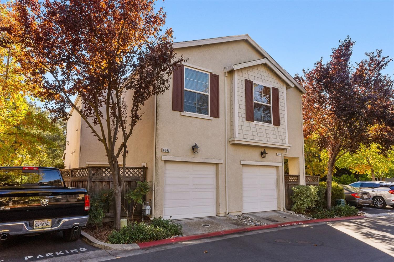 Detail Gallery Image 3 of 26 For 6067 Camden Cir, Citrus Heights,  CA 95621 - 2 Beds | 1/1 Baths