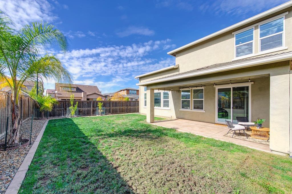 Detail Gallery Image 45 of 45 For 2081 Smokehouse Way, Roseville,  CA 95747 - 4 Beds | 3/1 Baths