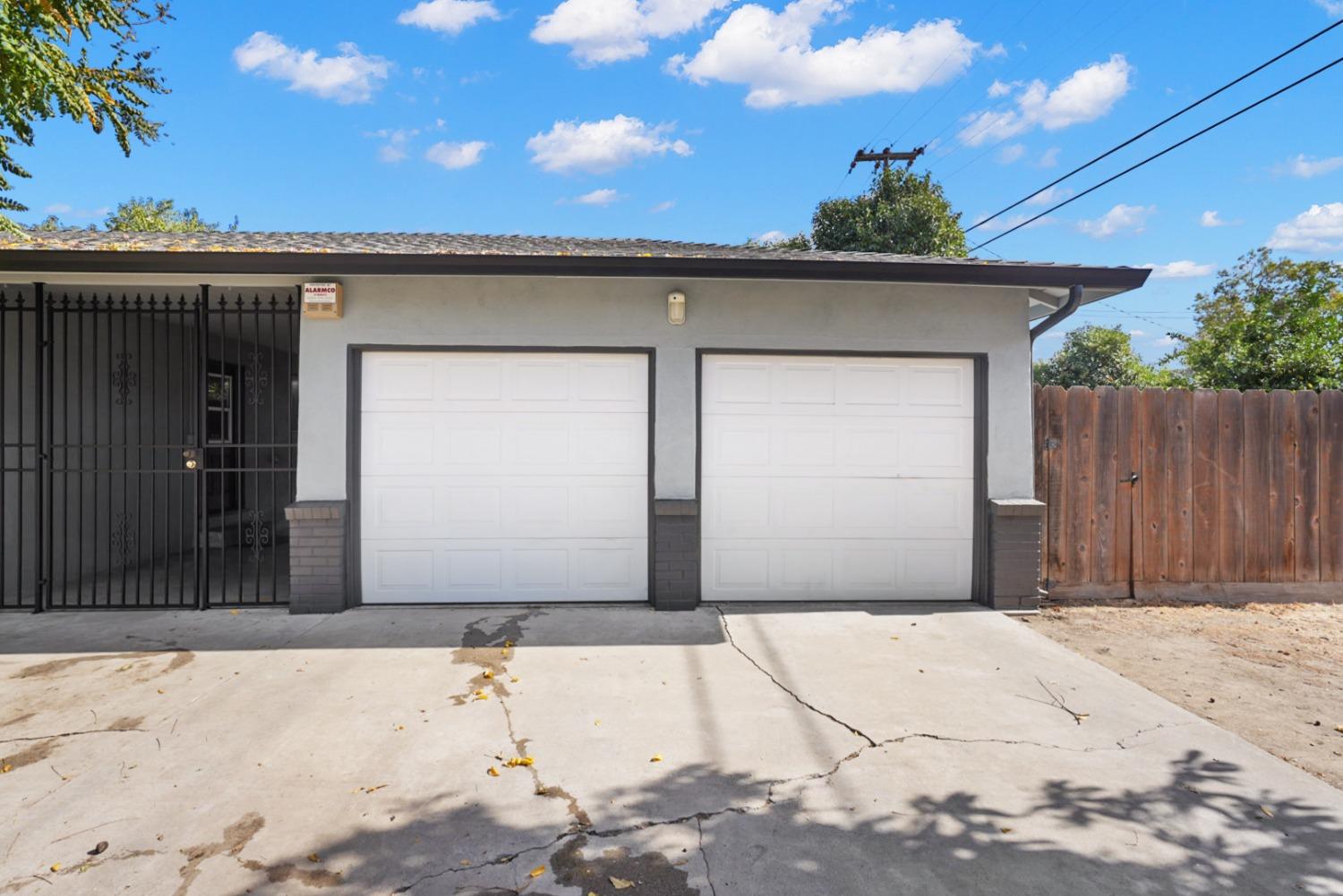 Detail Gallery Image 7 of 41 For 1542 W Orangeburg Ave, Modesto,  CA 95350 - 3 Beds | 2 Baths