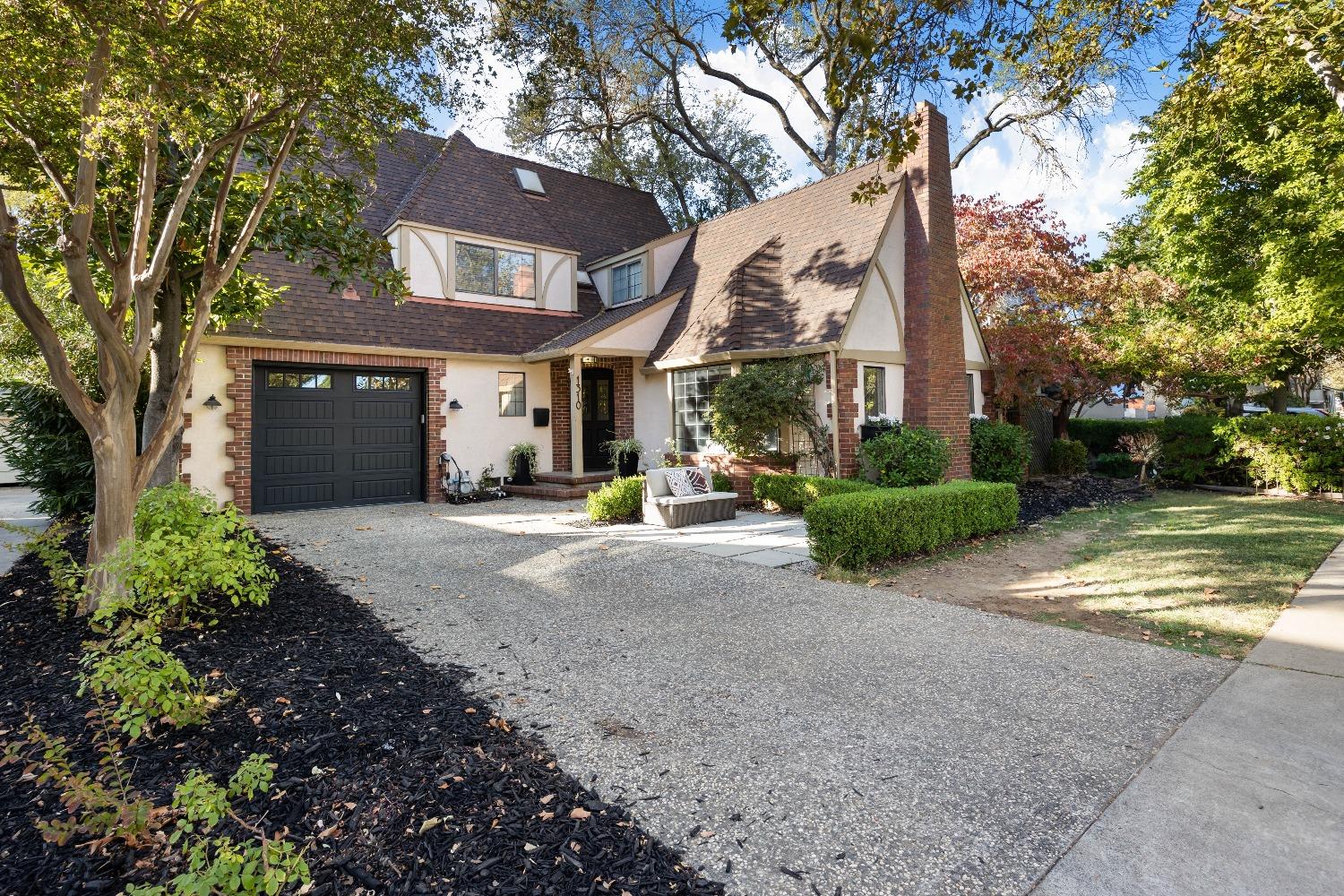 Detail Gallery Image 1 of 1 For 1310 Santa Ynez Way, Sacramento,  CA 95816 - 3 Beds | 2/1 Baths