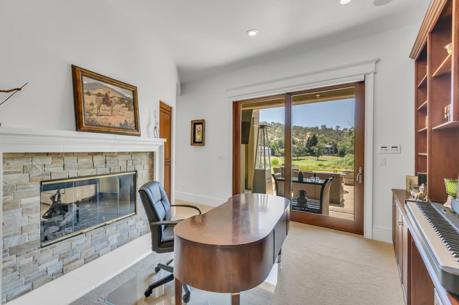 Detail Gallery Image 15 of 86 For 3751 Clubhouse Ct, Rocklin,  CA 95765 - 4 Beds | 3/1 Baths