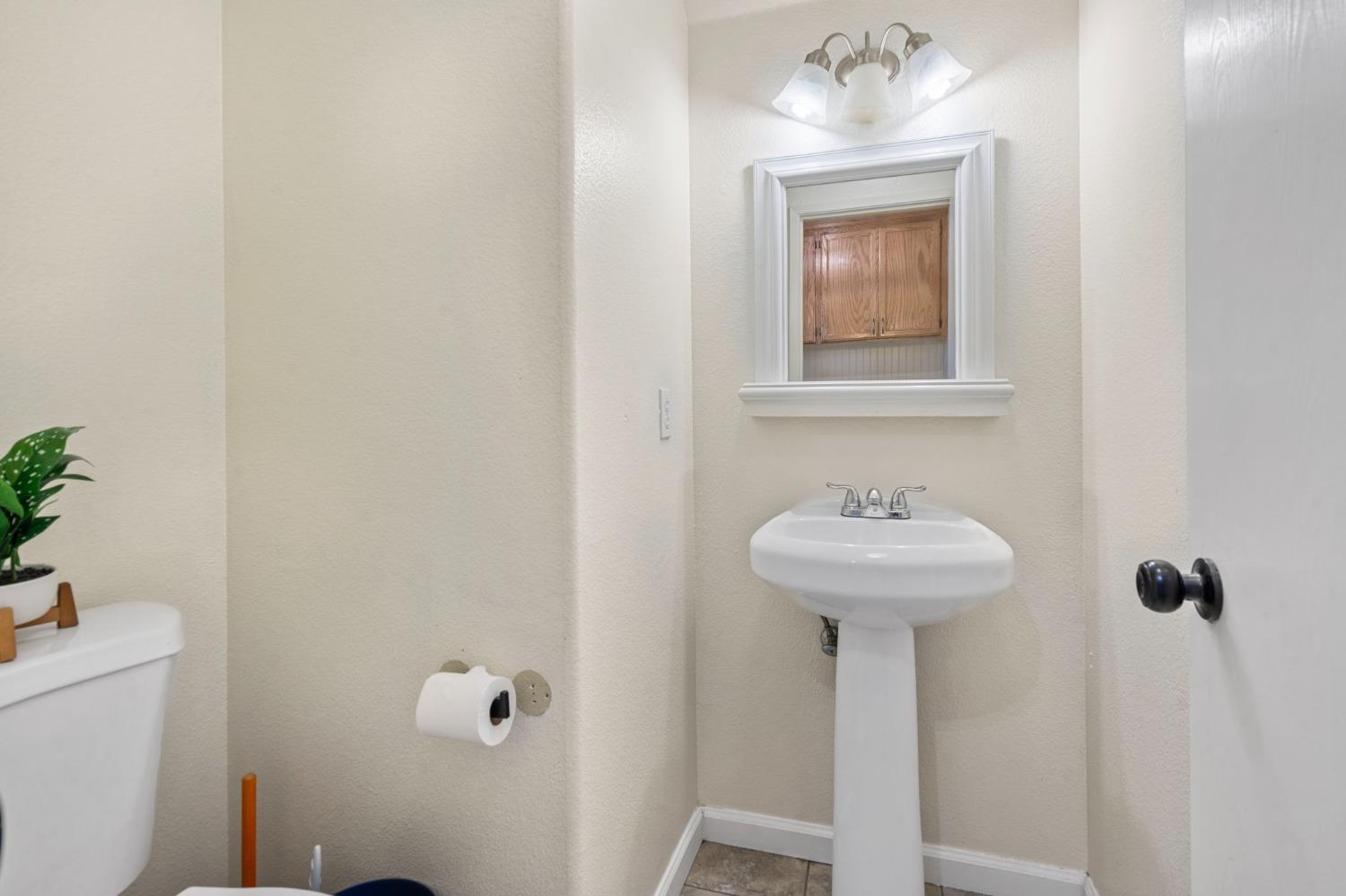 Detail Gallery Image 21 of 37 For 737 Greenlaven St, Manteca,  CA 95336 - 3 Beds | 2/1 Baths