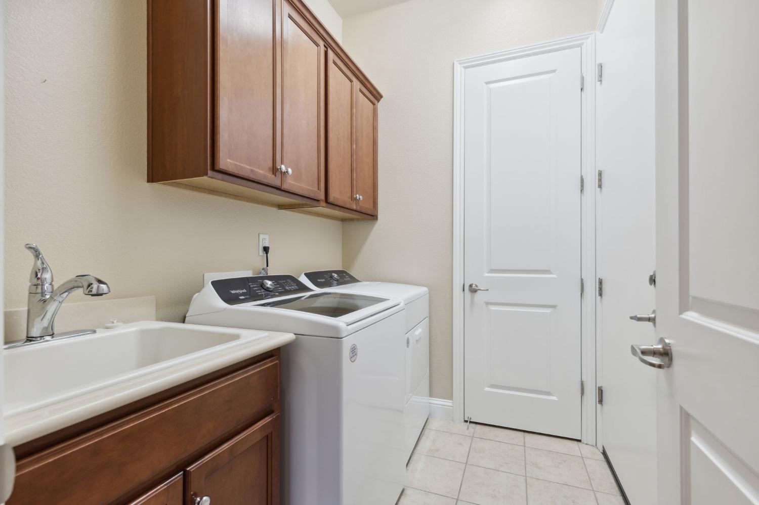 Detail Gallery Image 13 of 16 For 3390 Kennerleigh Pkwy, Roseville,  CA 95747 - 2 Beds | 2 Baths