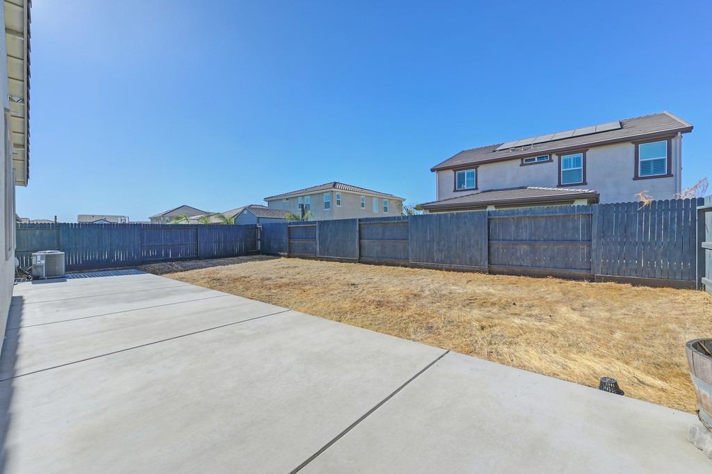 Detail Gallery Image 31 of 35 For 15343 Trolley St, Lathrop,  CA 95330 - 3 Beds | 2 Baths