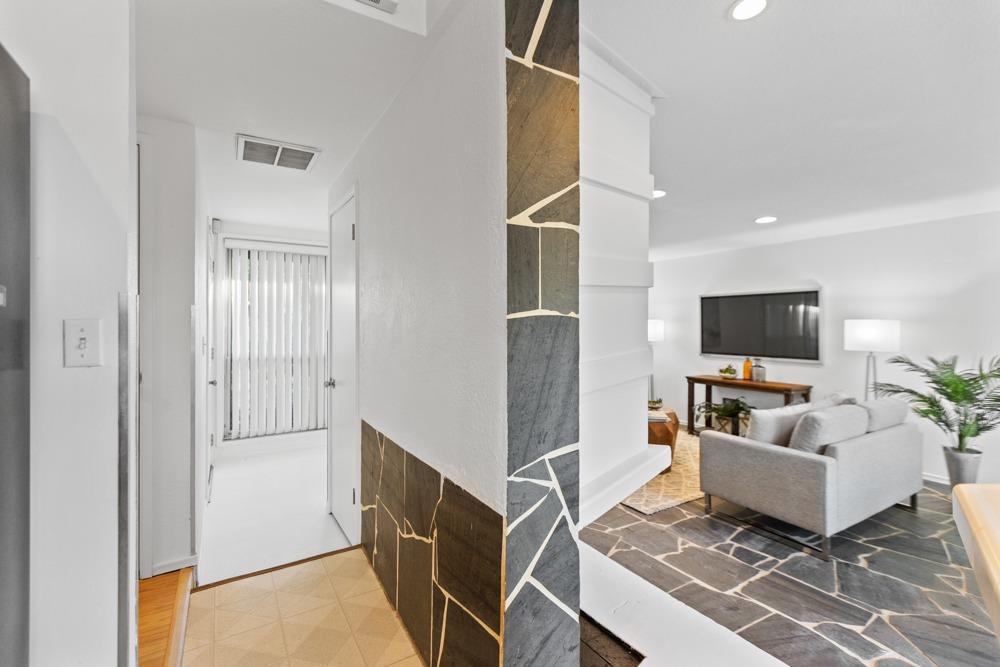 Detail Gallery Image 23 of 45 For 7024 Wilshire Cir, Sacramento,  CA 95822 - 3 Beds | 1 Baths