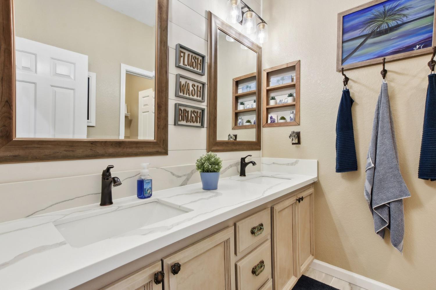 Detail Gallery Image 26 of 50 For 9408 Riversbend Ct, Elk Grove,  CA 95624 - 4 Beds | 3/1 Baths