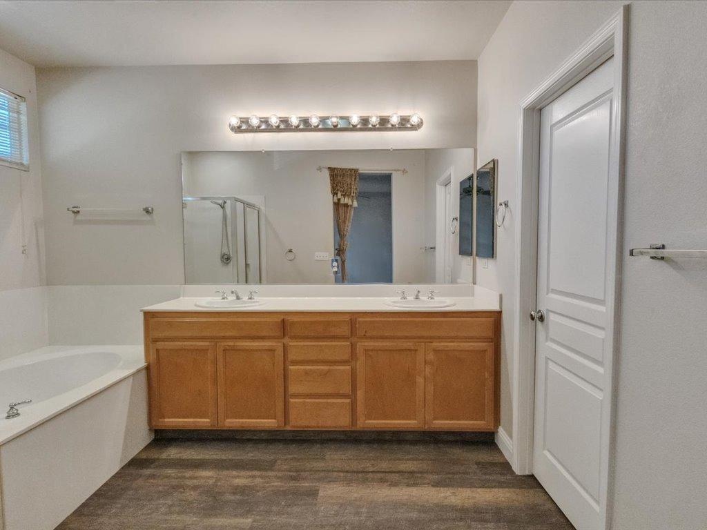 Detail Gallery Image 31 of 41 For 790 Silverado Dr, Manteca,  CA 95337 - 6 Beds | 2/1 Baths