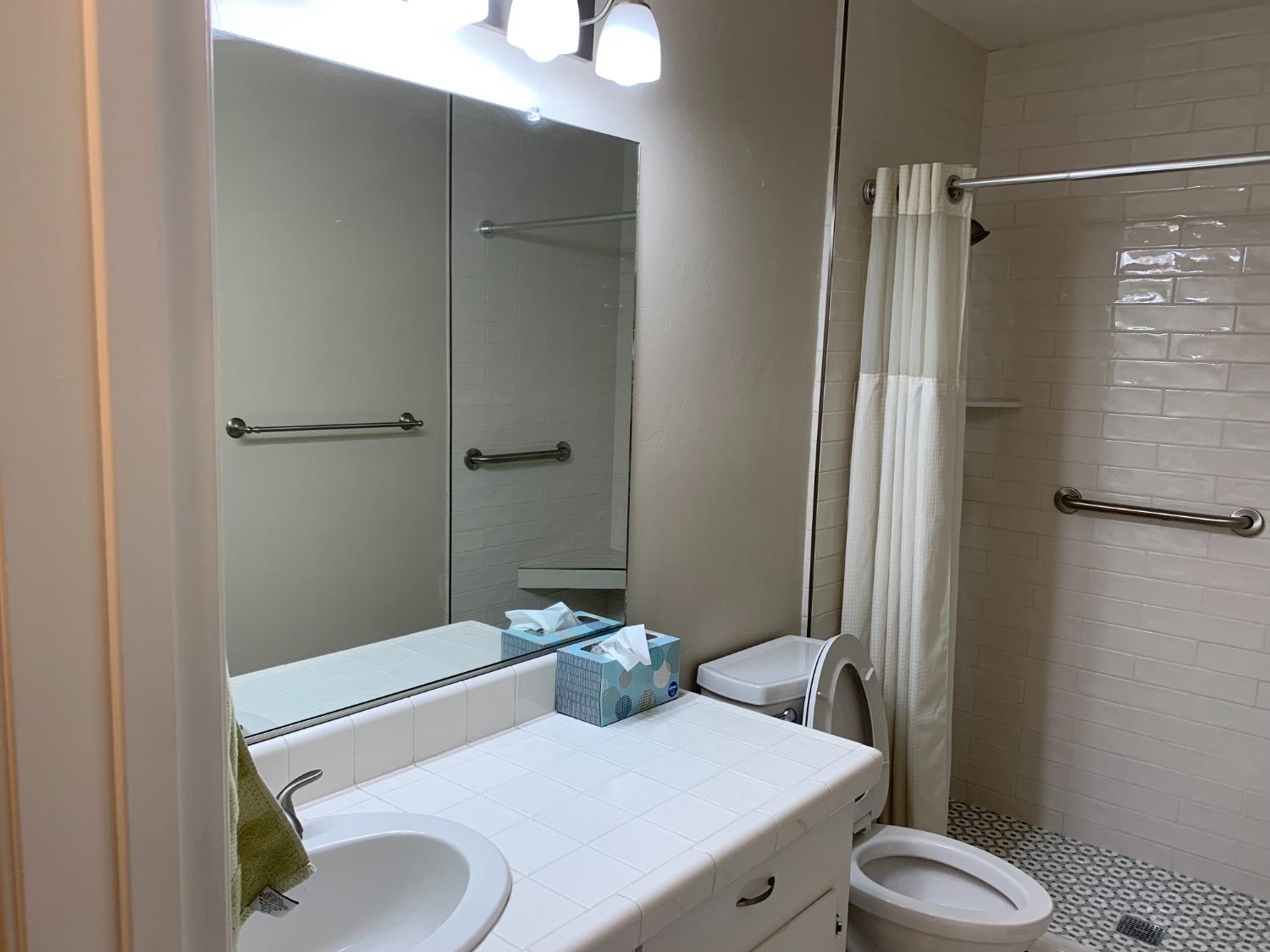 Detail Gallery Image 29 of 57 For 1740 Le Bec Ct, Lodi,  CA 95240 - 2 Beds | 2 Baths