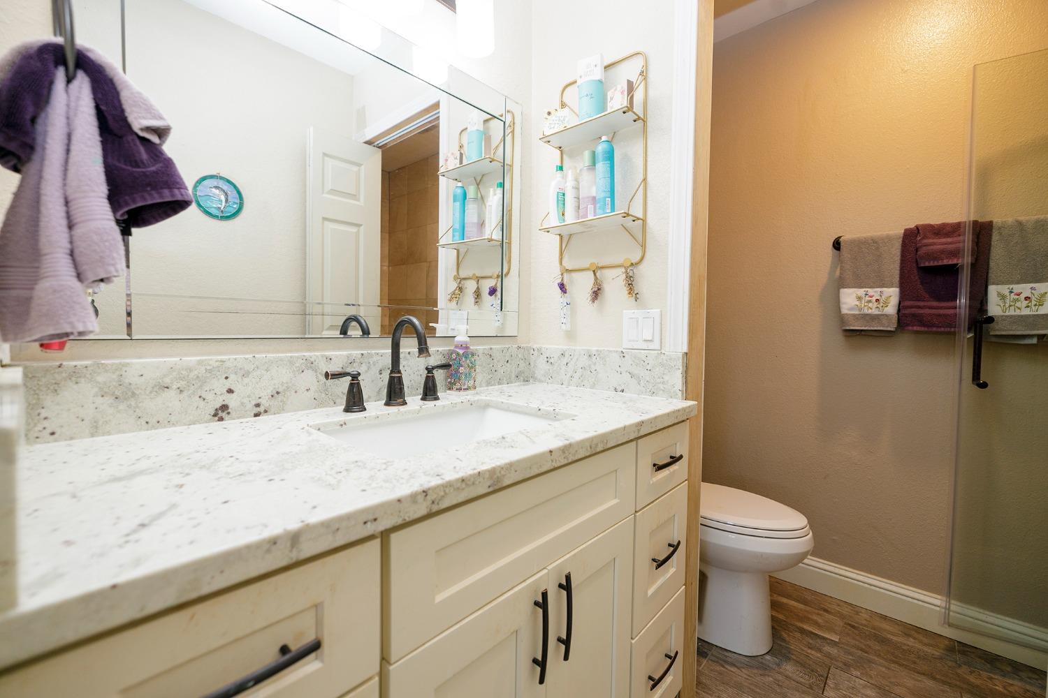 Detail Gallery Image 20 of 28 For 4000 Fara Biundo Dr #49,  Modesto,  CA 95355 - 2 Beds | 2 Baths