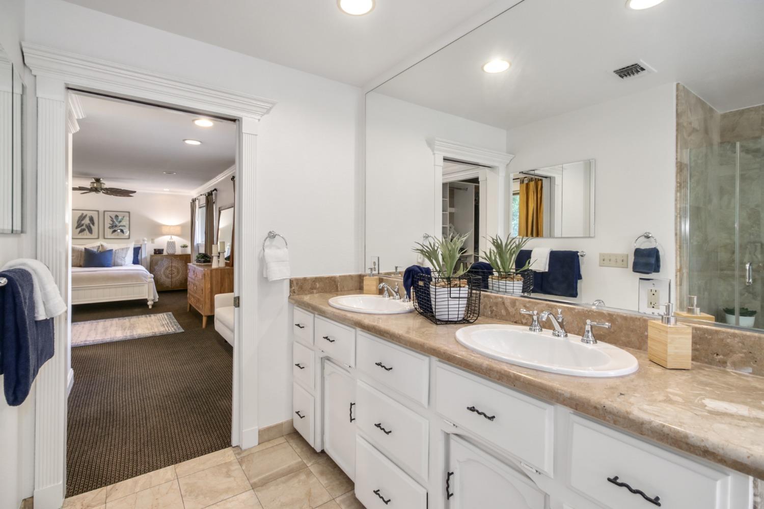 Detail Gallery Image 42 of 83 For 126 Mering Ct, Sacramento,  CA 95864 - 5 Beds | 2/1 Baths