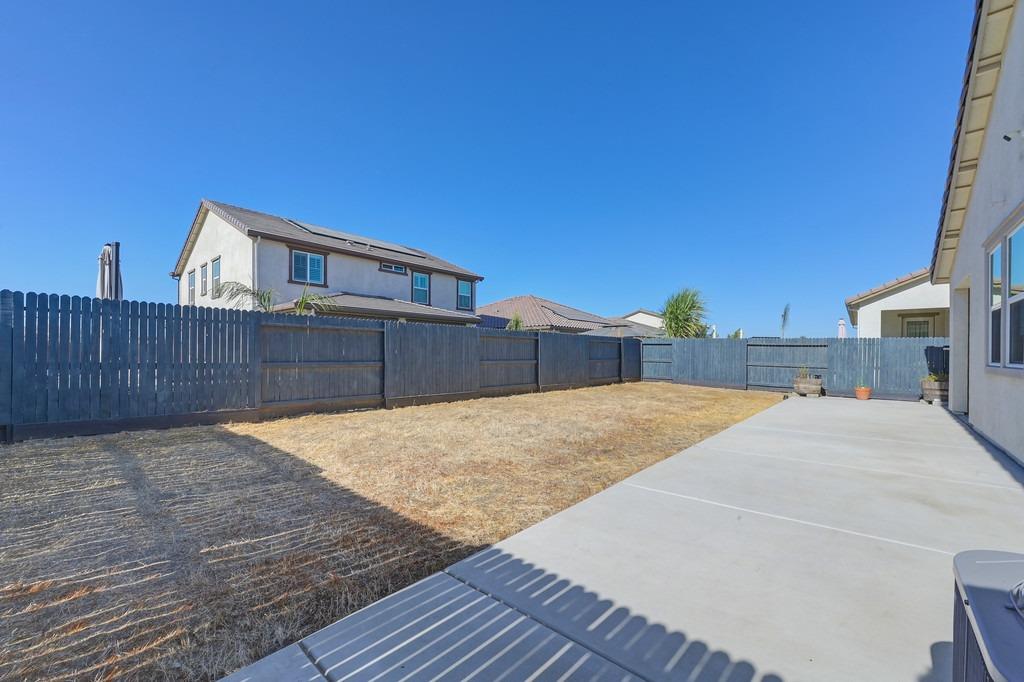 Detail Gallery Image 32 of 35 For 15343 Trolley St, Lathrop,  CA 95330 - 3 Beds | 2 Baths