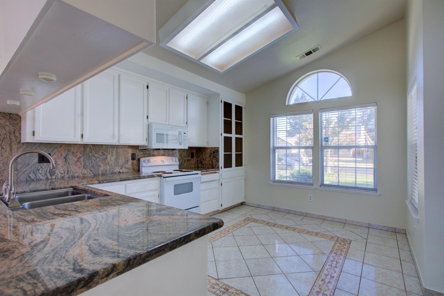 Detail Gallery Image 18 of 47 For 1175 Tawny Ln, Turlock,  CA 95380 - 3 Beds | 2 Baths