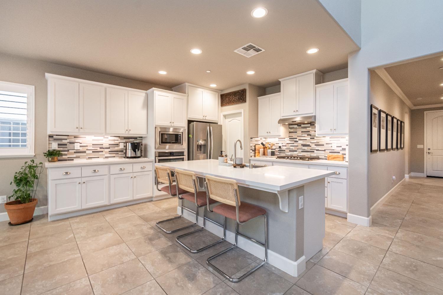 Detail Gallery Image 12 of 57 For 2513 Cowboy Ct, Rocklin,  CA 95765 - 3 Beds | 2/2 Baths