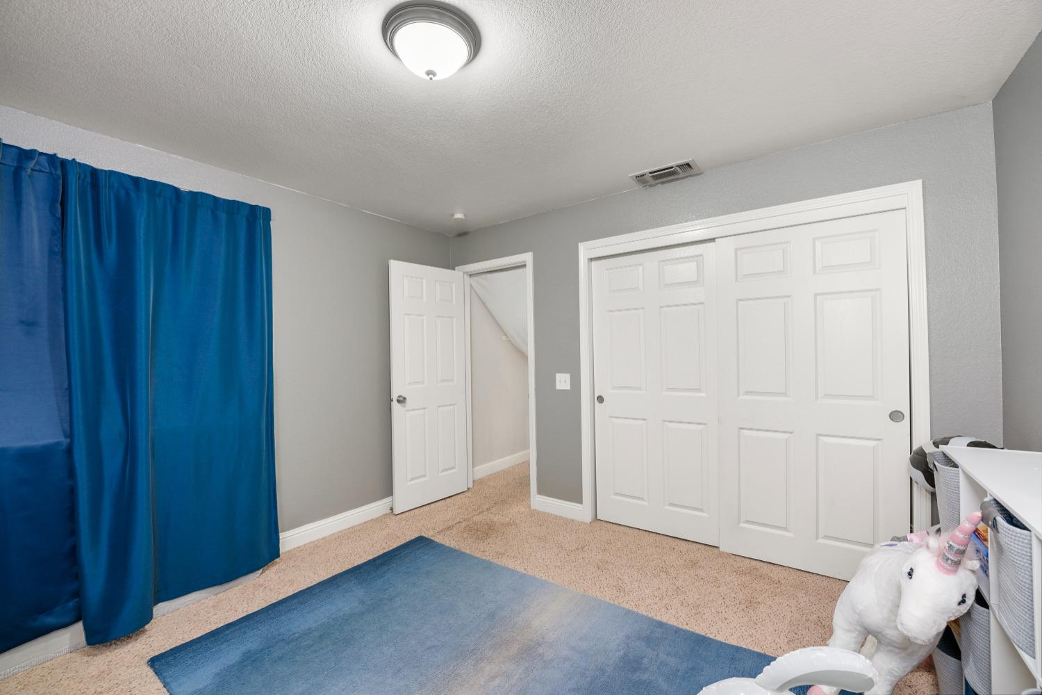 Detail Gallery Image 33 of 44 For 8488 Oakwind Ct, Orangevale,  CA 95662 - 4 Beds | 2/1 Baths