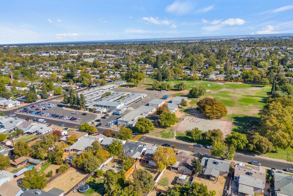 Detail Gallery Image 31 of 31 For 5813 Garibaldi, Sacramento,  CA 95824 - 3 Beds | 1 Baths