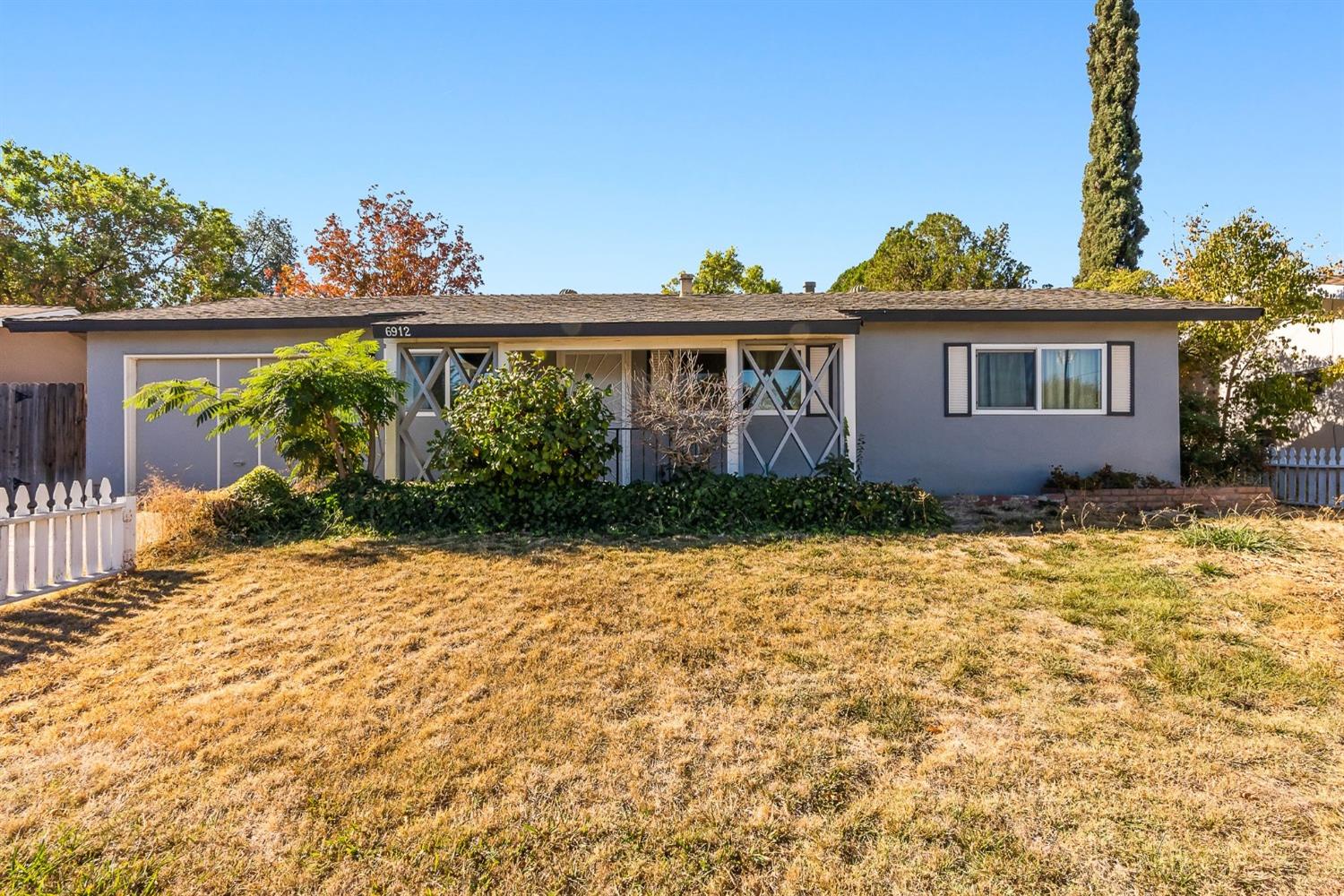 Detail Gallery Image 4 of 33 For 6912 Treelark Way, Citrus Heights,  CA 95621 - 3 Beds | 1 Baths